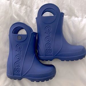 Toddler size 8 - blue rainboots